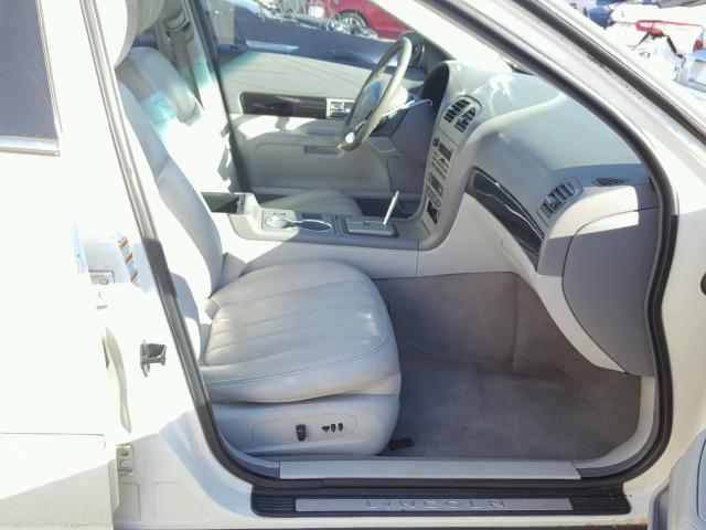 1LNHM86S55Y600418 - 2005 LINCOLN LS WHITE photo 5