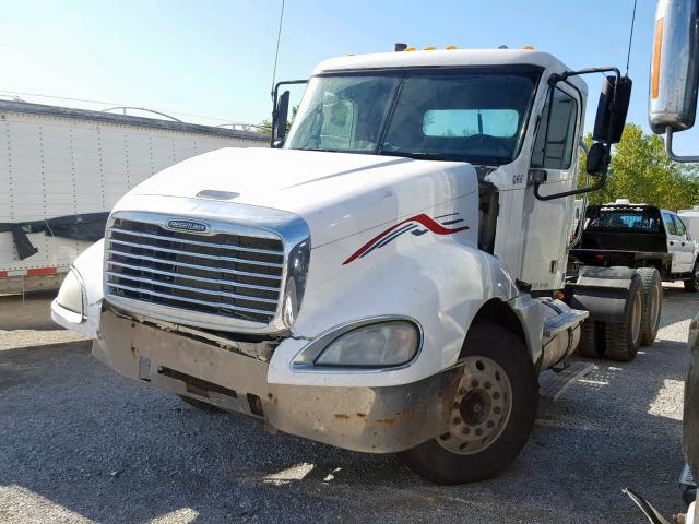 1FUJA6CK26PW80557 - 2006 FREIGHTLINER CONVENTION WHITE photo 2