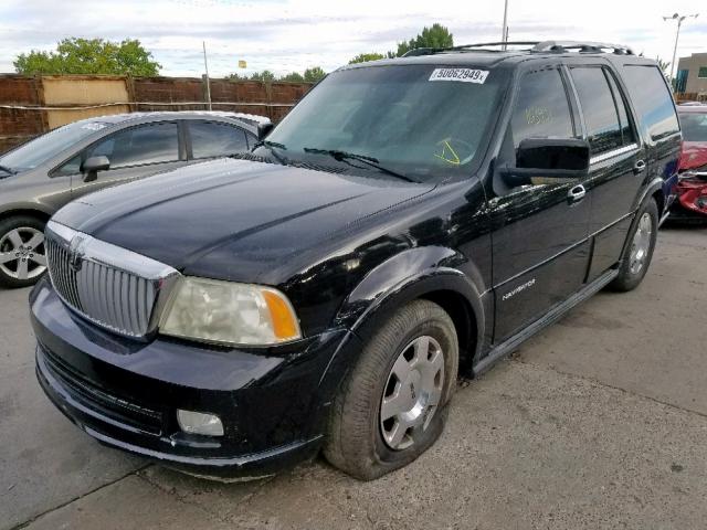 5LMFU28515LJ13917 - 2005 LINCOLN NAVIGATOR أسود صورة 2