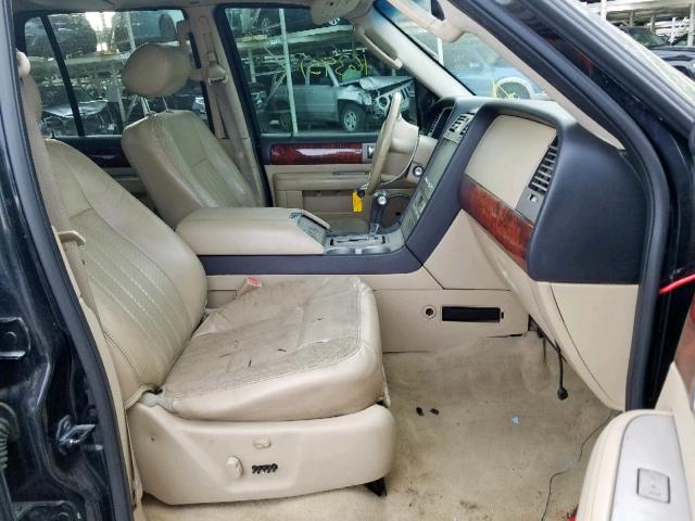5LMFU28515LJ13917 - 2005 LINCOLN NAVIGATOR أسود صورة 5