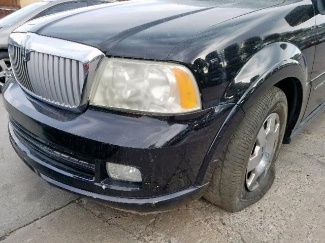 5LMFU28515LJ13917 - 2005 LINCOLN NAVIGATOR BLACK photo 9