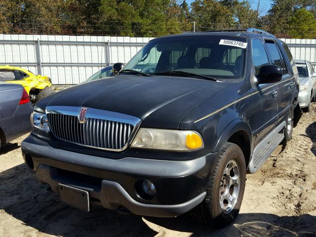 5LMFU28L3WLJ02966 - 1998 LINCOLN NAVIGATOR Қара фото 2