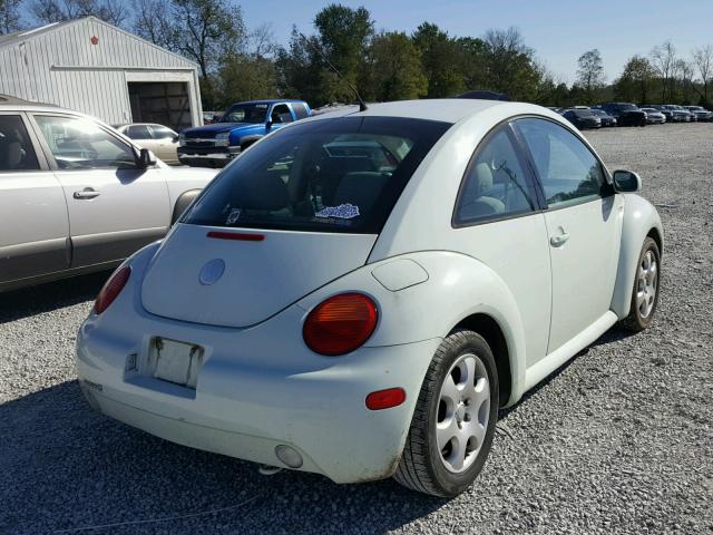 3VWCB21C42M456267 - 2002 VOLKSWAGEN NEW BEETLE WHITE photo 4