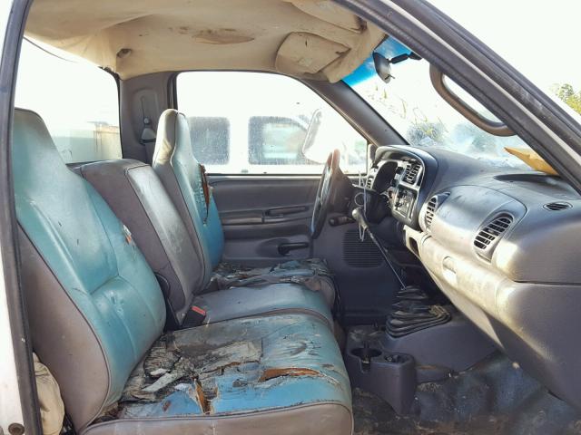 3B6MC3667WM243949 - 1998 DODGE RAM 3500 WHITE photo 5