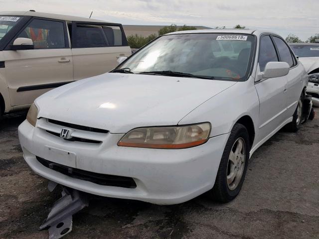 1HGCG5652XA126942 - 1999 HONDA ACCORD EX WHITE photo 2