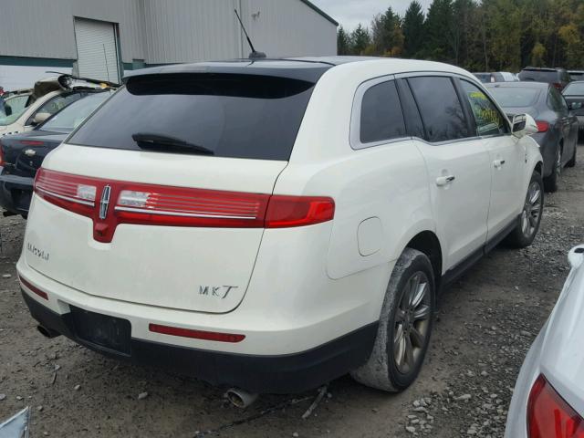 2LMHJ5FK7DBL52115 - 2013 LINCOLN MKT WHITE photo 4