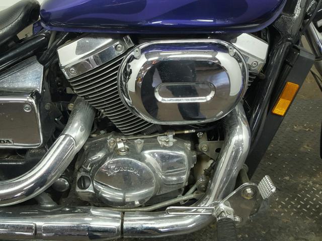 JH2RC44503M710211 - 2003 HONDA VT750 DCB PURPLE photo 5