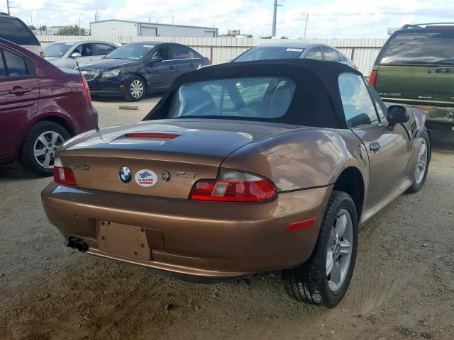 4USCH9346YLF88020 - 2000 BMW Z3 2.3 BROWN photo 4