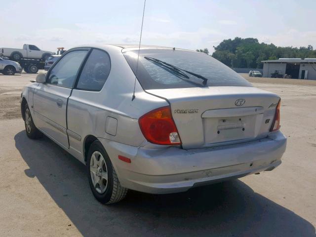 KMHCG35C45U338946 - 2005 HYUNDAI ACCENT GS SILVER photo 3