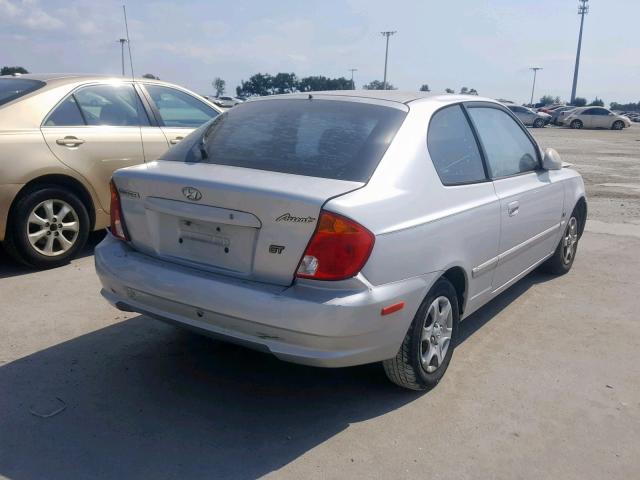 KMHCG35C45U338946 - 2005 HYUNDAI ACCENT GS SILVER photo 4