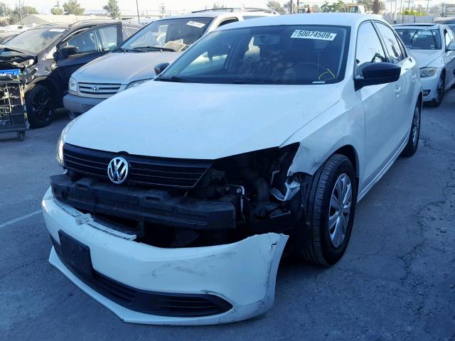 3VW2K7AJ5EM275335 - 2014 VOLKSWAGEN JETTA BASE Սպիտակ լուսանկար 2