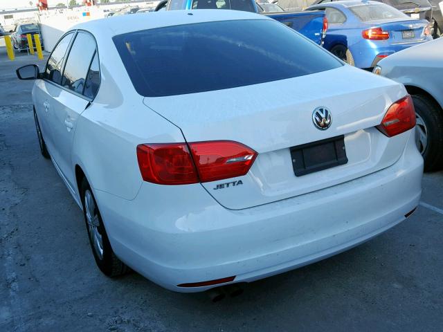 3VW2K7AJ5EM275335 - 2014 VOLKSWAGEN JETTA BASE Սպիտակ լուսանկար 3