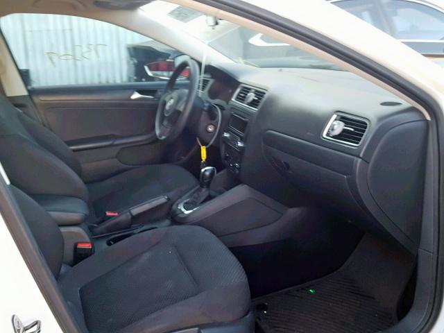3VW2K7AJ5EM275335 - 2014 VOLKSWAGEN JETTA BASE Սպիտակ լուսանկար 5