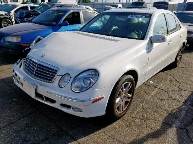 WDBUF65J73A192003 - 2003 MERCEDES-BENZ E 320 WHITE photo 2