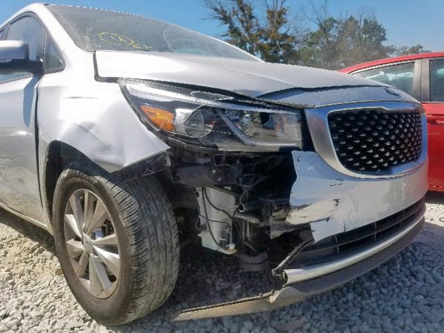 KNDMB5C12G6091891 - 2016 KIA SEDONA LX SILVER photo 9