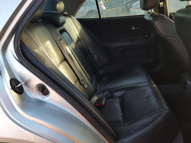 JTHBD192220043862 - 2002 LEXUS IS 300 SILVER photo 6