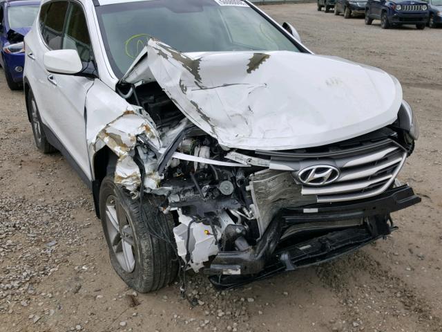 5NMZUDLB6HH007224 - 2017 HYUNDAI SANTA FE S WHITE photo 9