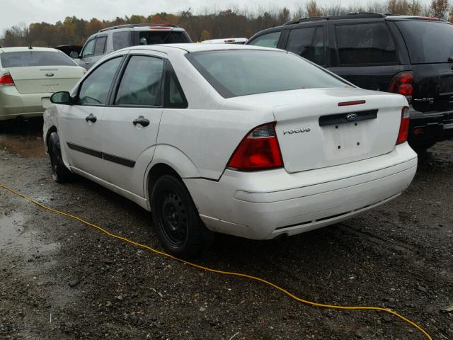 1FAFP34N97W279975 - 2007 FORD FOCUS ZX4 WHITE photo 3