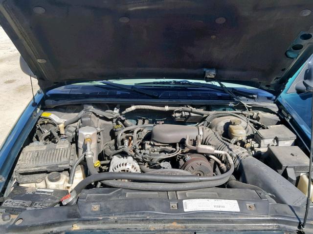 1GKDT13W8W2952261 - 1998 GMC ENVOY GREEN photo 7