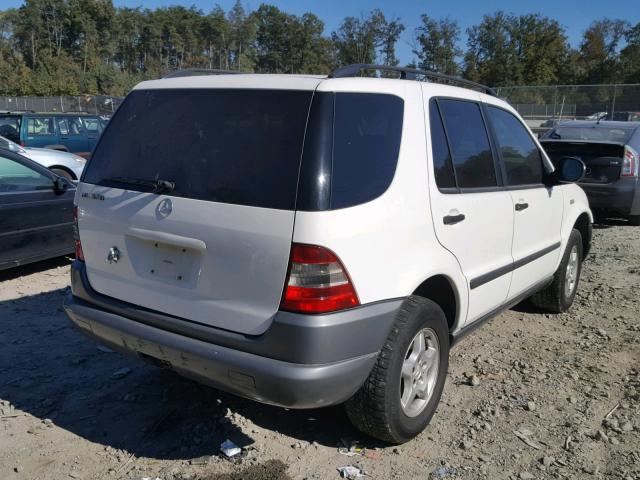 4JGAB54E2WA003465 - 1998 MERCEDES-BENZ ML 320 WHITE photo 4