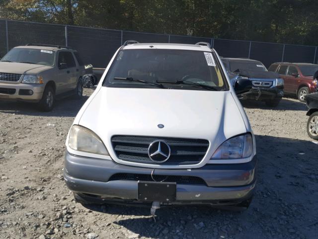 4JGAB54E2WA003465 - 1998 MERCEDES-BENZ ML 320 WHITE photo 9