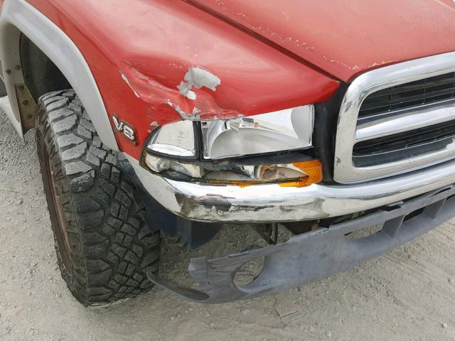 1B7GG2AN5YS665671 - 2000 DODGE DAKOTA QUA RED photo 9