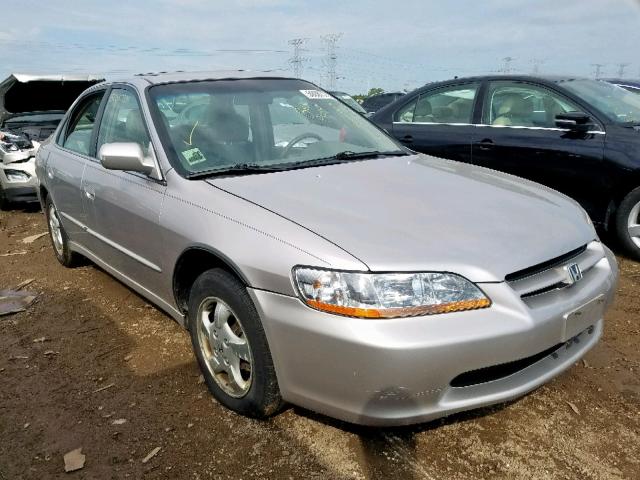 1HGCG5659WA238586 - 1998 HONDA ACCORD EX SILVER photo 1