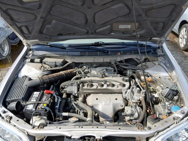 1HGCG5659WA238586 - 1998 HONDA ACCORD EX SILVER photo 7