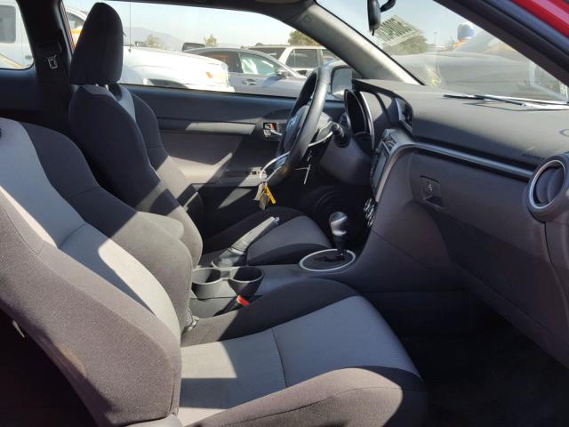JTKJF5C78GJ019515 - 2016 TOYOTA SCION TC წითელი ფოტო 5