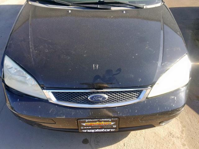 1FAFP34N37W153630 - 2007 FORD FOCUS ZX4 BLACK photo 7