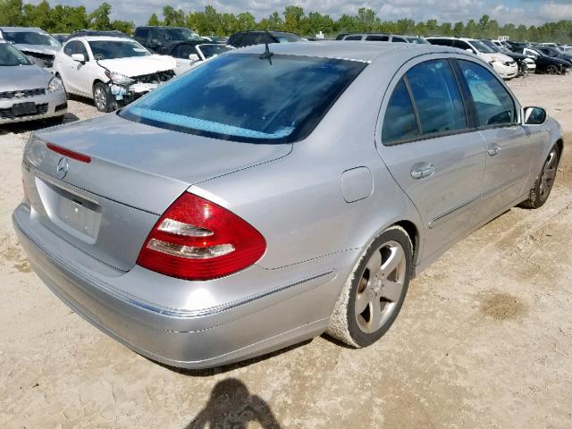 WDBUF65JX4A527594 - 2004 MERCEDES-BENZ E 320 SILVER photo 4