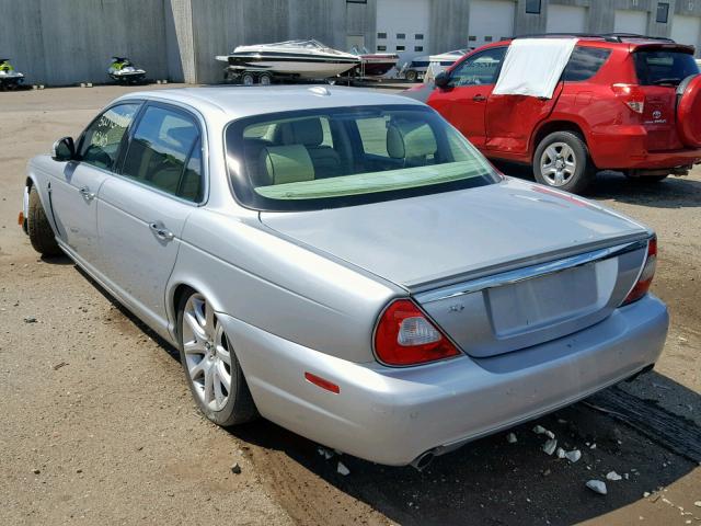 SAJWA79B58SH25005 - 2008 JAGUAR XJ8 L SILVER photo 3