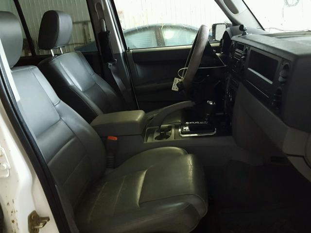 1J8HG48N27C586546 - 2007 JEEP COMMANDER WHITE photo 5
