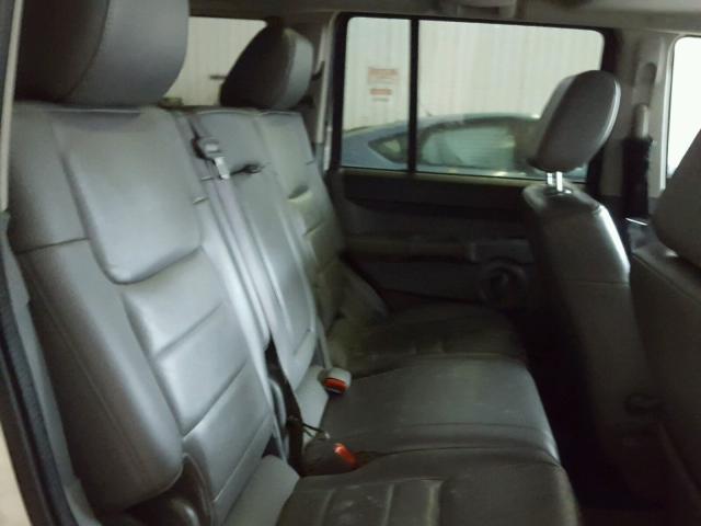 1J8HG48N27C586546 - 2007 JEEP COMMANDER WHITE photo 6