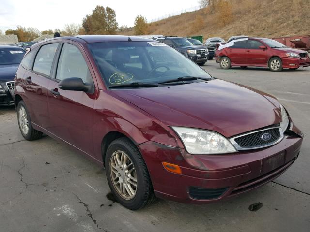 1FAFP37N36W172964 - 2006 FORD FOCUS ZX5 MAROON photo 1