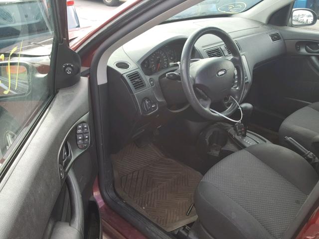 1FAFP37N36W172964 - 2006 FORD FOCUS ZX5 MAROON photo 9