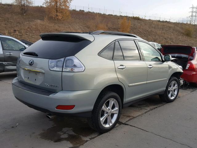 JTJHW31U282054000 - 2008 LEXUS RX 400H SILVER photo 4