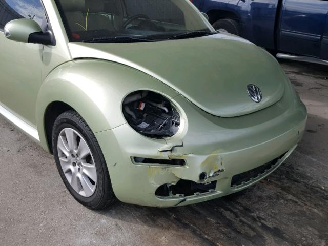 3VWPW31C19M500795 - 2009 VOLKSWAGEN NEW BEETLE Grün Foto 9