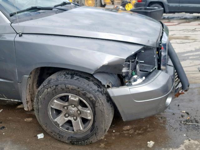 1D7HW42K16S716741 - 2006 DODGE DAKOTA SLT GRAY photo 9