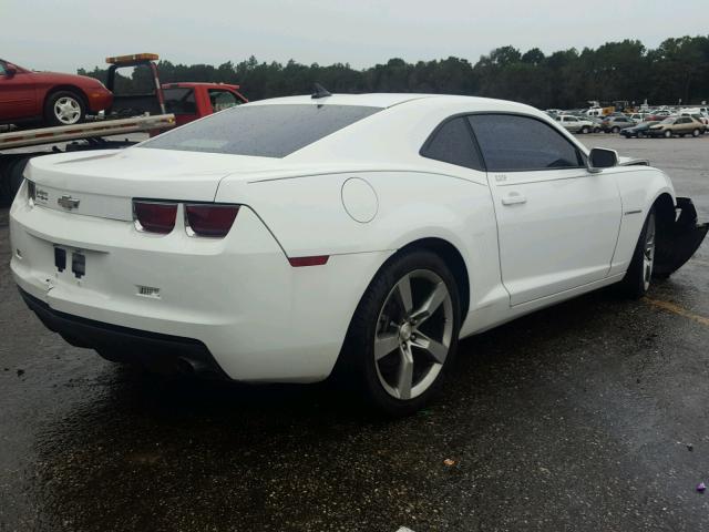 2G1FE1EVXA9224852 - 2010 CHEVROLET CAMARO LS WHITE photo 4