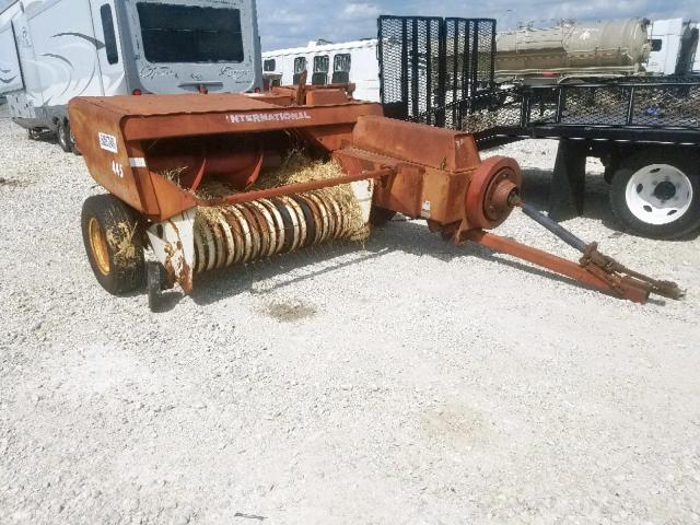 0030098U001263 - 1980 INTERNATIONAL HARVESTER RED photo 1