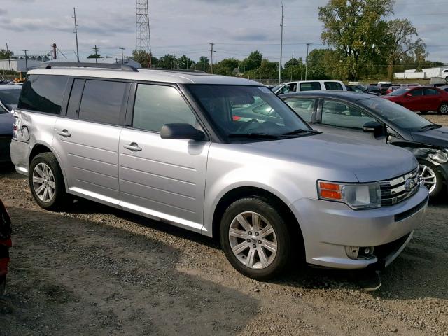 2FMGK5BC7BBD05747 - 2011 FORD FLEX SE TWO TONE photo 9