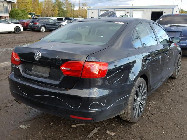 3VW2K7AJ6EM390719 - 2014 VOLKSWAGEN JETTA BASE 黑色 照片 4