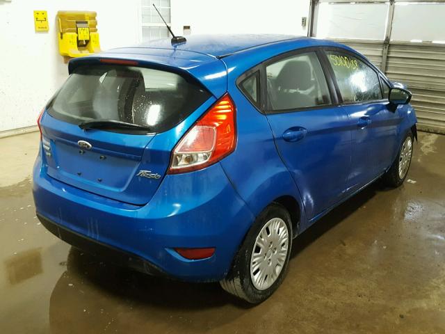 3FADP4EE1FM155063 - 2015 FORD FIESTA SE BLUE photo 4