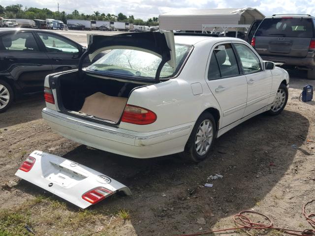 WDBJF65JXYB104632 - 2000 MERCEDES-BENZ E 320 WHITE photo 4