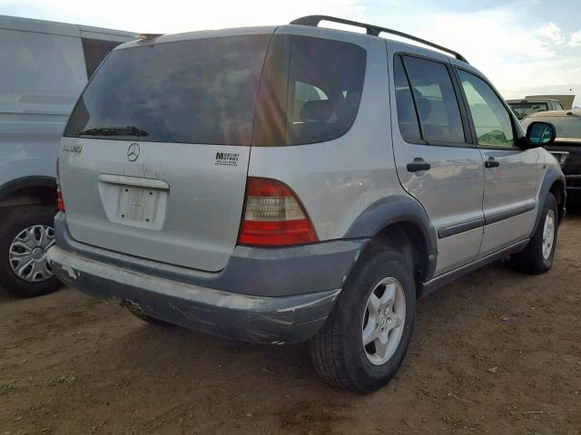 4JGAB54E6WA036338 - 1998 MERCEDES-BENZ ML 320 SILVER photo 4