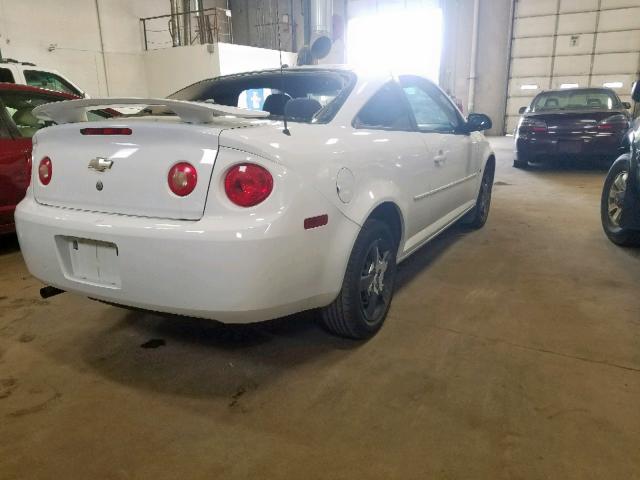 1G1AL18F387137097 - 2008 CHEVROLET COBALT LT WHITE photo 4