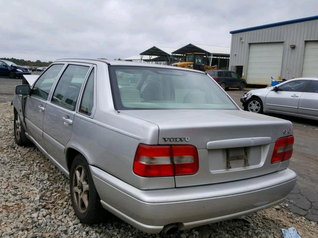 YV1LS55A8X1569473 - 1999 VOLVO S70 SILVER photo 3