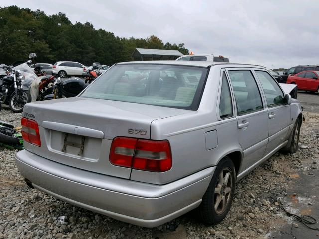 YV1LS55A8X1569473 - 1999 VOLVO S70 SILVER photo 4