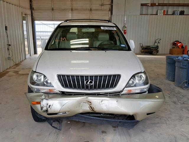 JT6GF10U1Y0058529 - 2000 LEXUS RX 300 WHITE photo 9